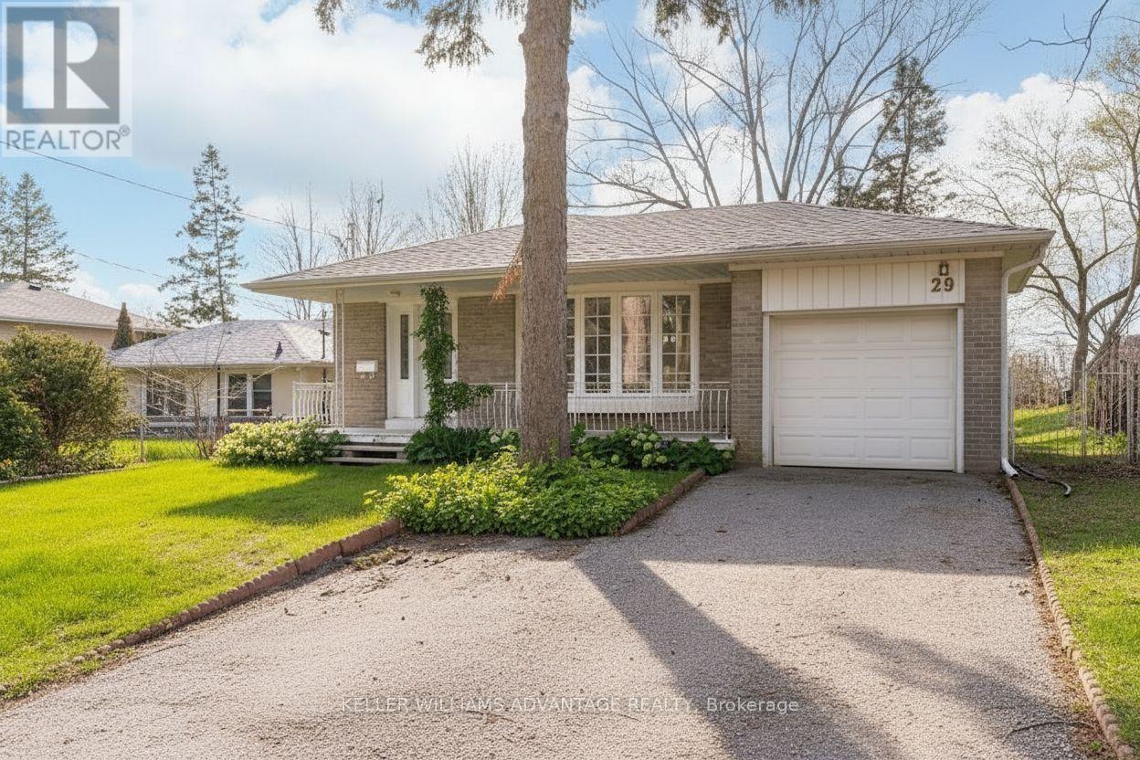 29 LEHAR CRESCENT, Toronto, Ontario