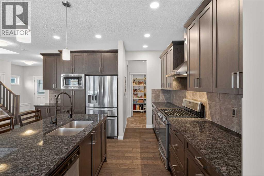 20 Mount Rae Terrace, Okotoks, Alberta  T1S 0M6 - Photo 7 - A2303677