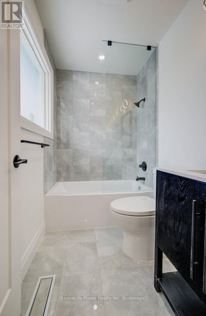 328 The Country Way, Kitchener, Ontario  N2E 2T3 - Photo 25 - X13055856