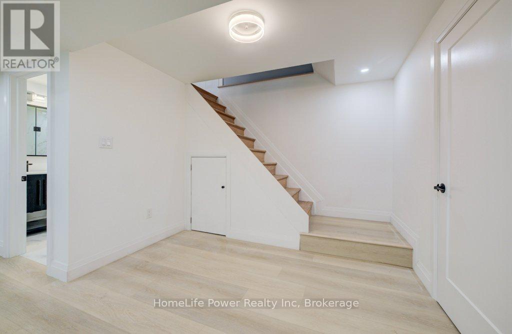 328 The Country Way, Kitchener, Ontario  N2E 2T3 - Photo 29 - X13055856