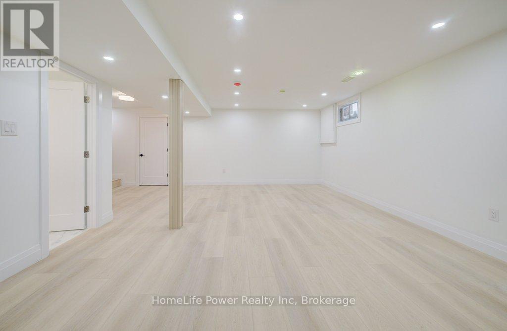 328 The Country Way, Kitchener, Ontario  N2E 2T3 - Photo 39 - X13055856