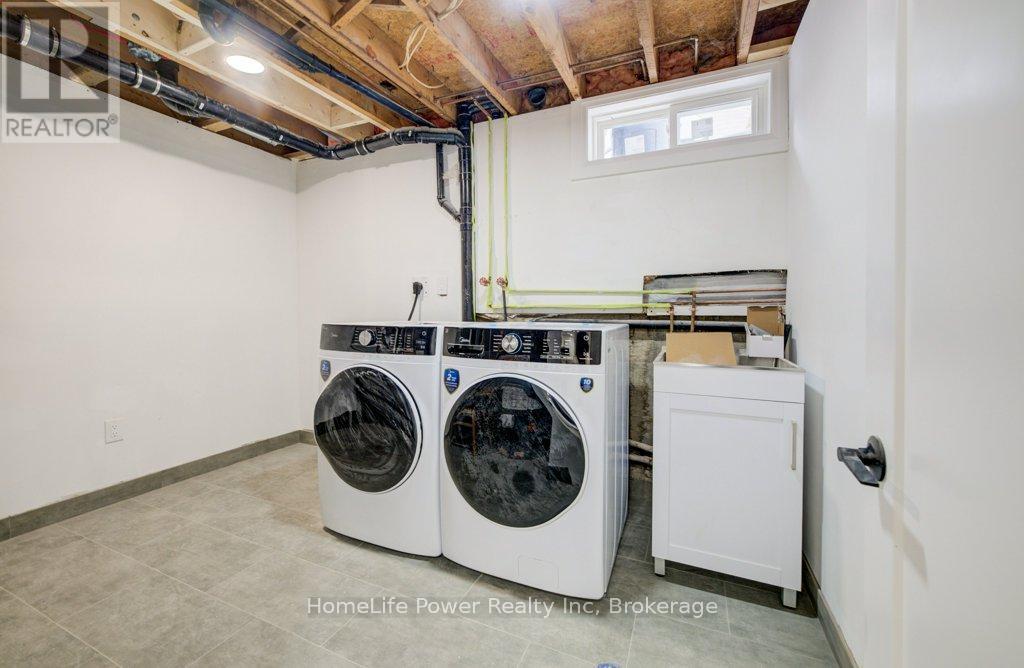 328 The Country Way, Kitchener, Ontario  N2E 2T3 - Photo 40 - X13055856