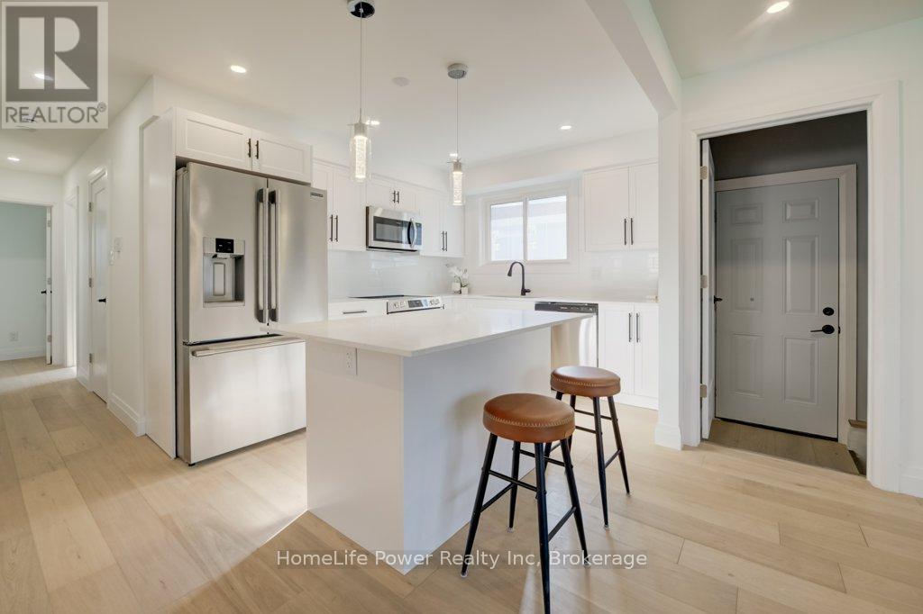 328 The Country Way, Kitchener, Ontario  N2E 2T3 - Photo 9 - X13055856