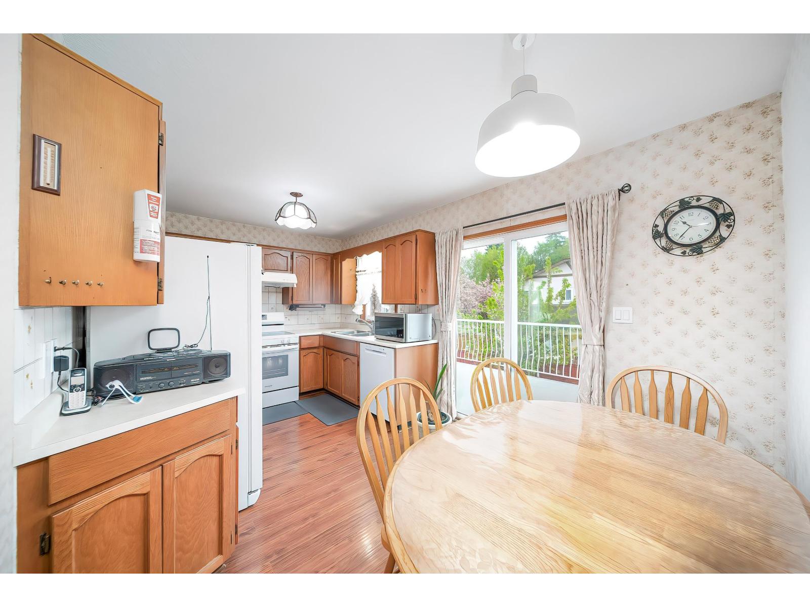 14932 98a Avenue, Surrey, British Columbia  V3R 8H7 - Photo 14 - R3117134