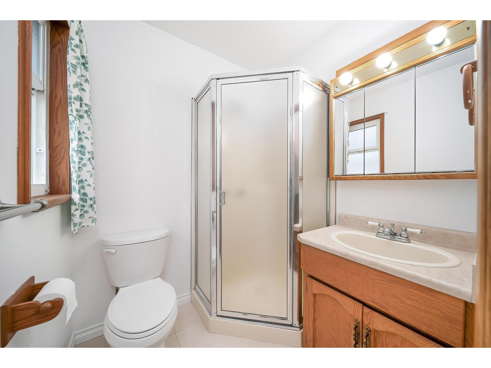 14932 98a Avenue, Surrey, British Columbia  V3R 8H7 - Photo 21 - R3117134