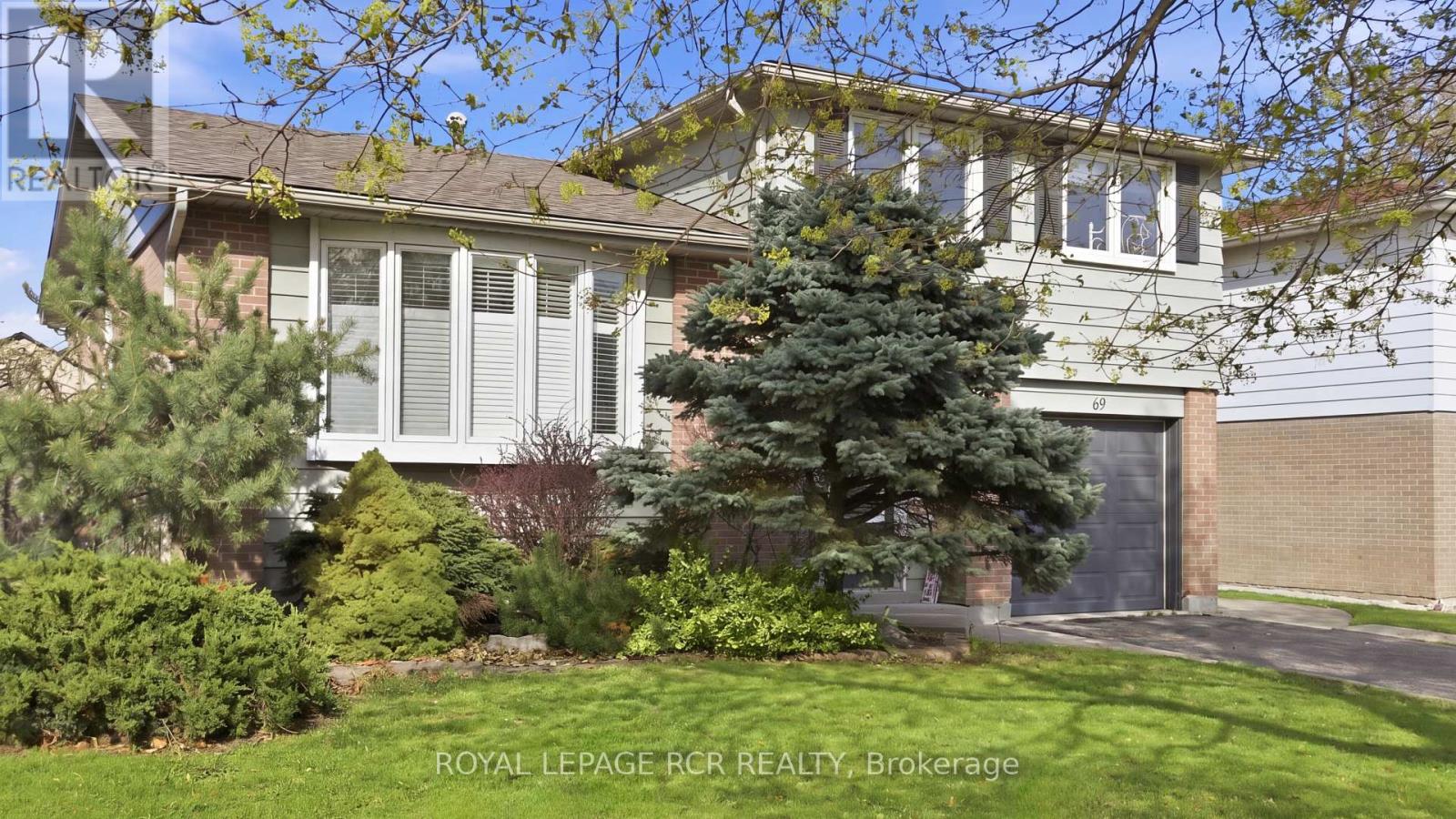 69 Bartley Bull Parkway, Brampton, Ontario  L6W 2J7 - Photo 2 - W12826850