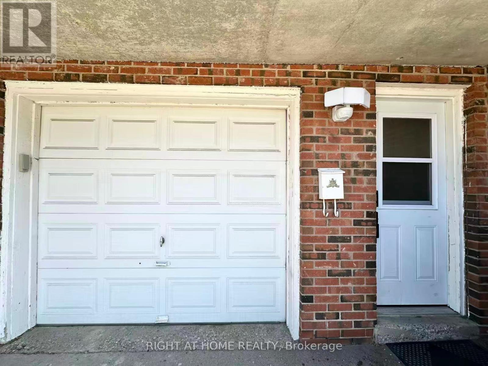 LOWER - 4125 BISHOPSTOKE LANE, Mississauga, Ontario