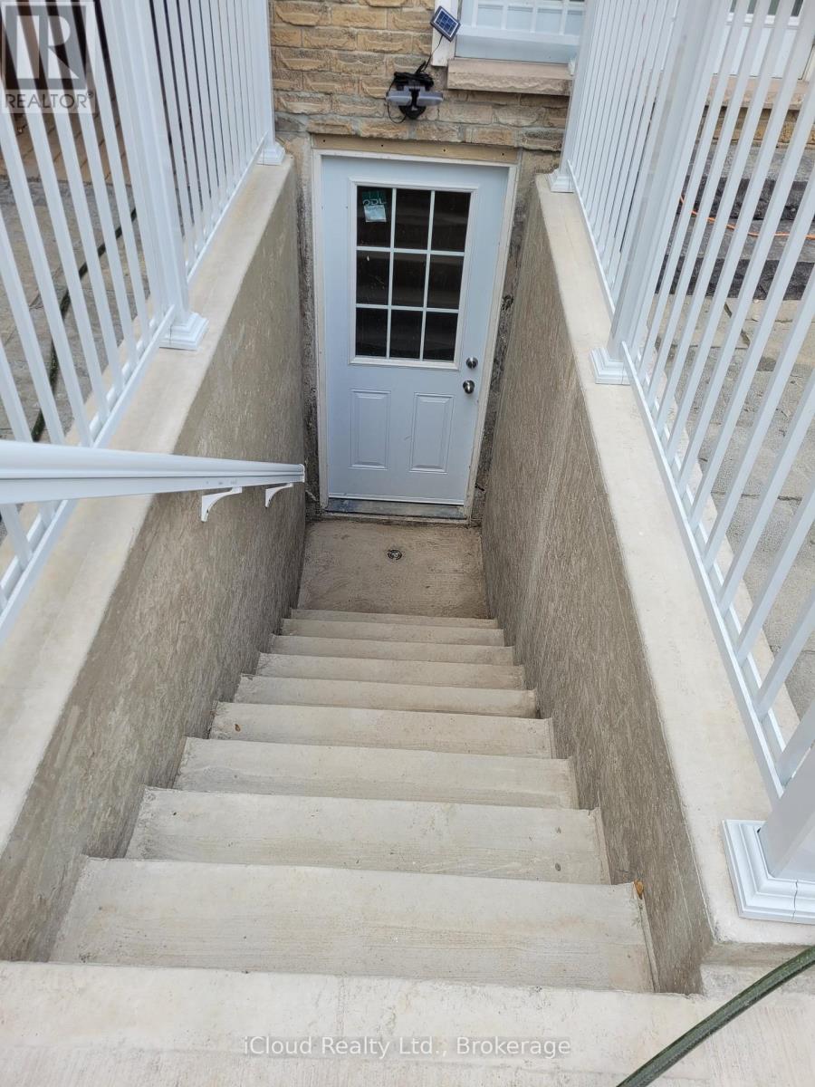 3103 Harris-Basement Crescent, Mississauga, Ontario  L5N 4Y7 - Photo 17 - W13055866