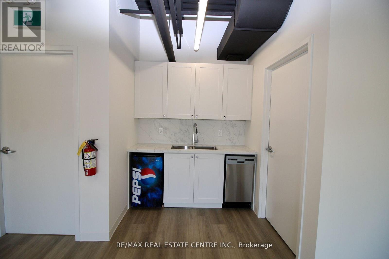 16 - 587 Hanlon Creek Boulevard, Guelph, Ontario  N1C 0A1 - Photo 11 - X13053092