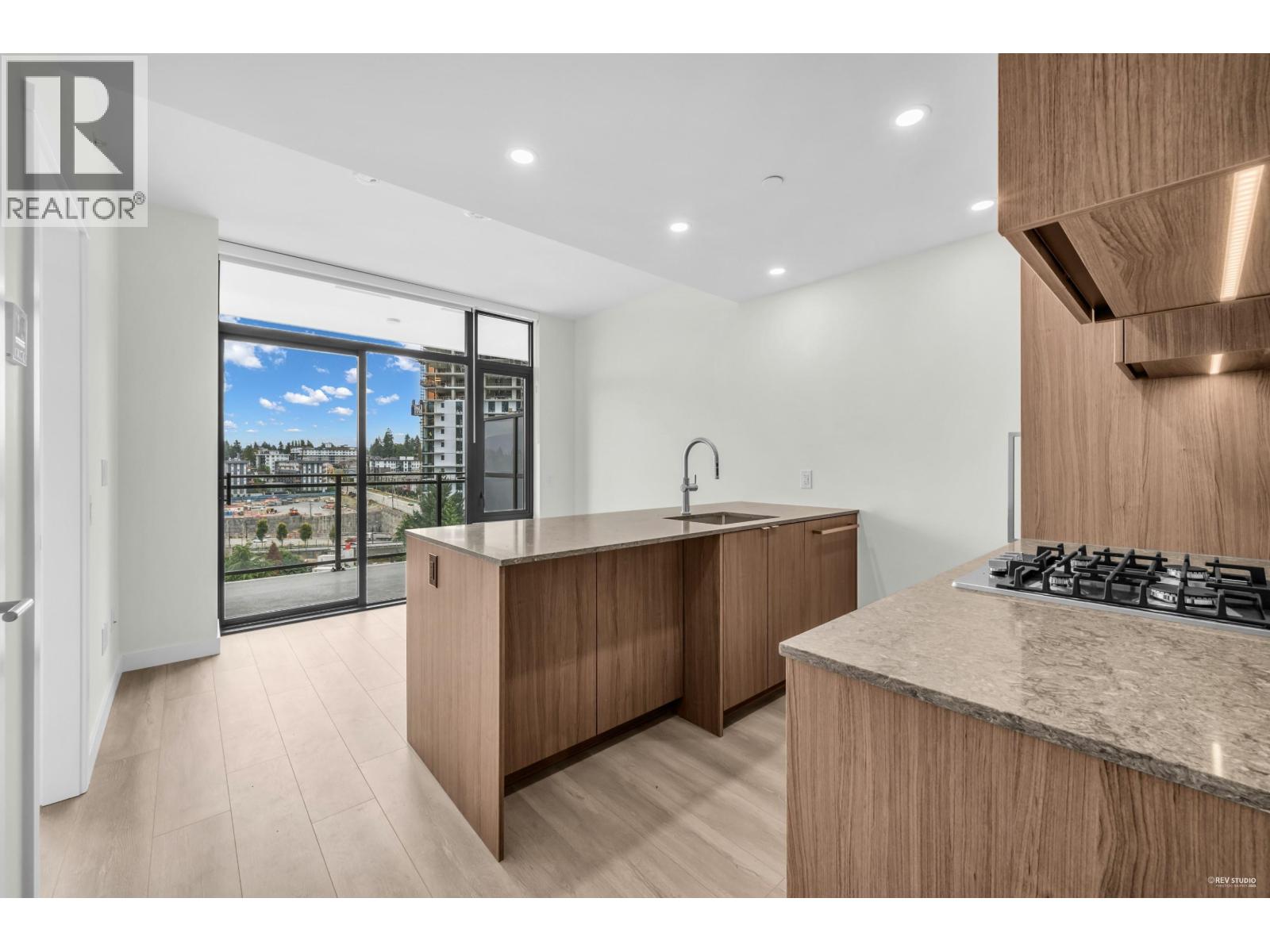 1608 626 Claremont Street, Coquitlam, British Columbia  V3J 0T1 - Photo 10 - R3117176