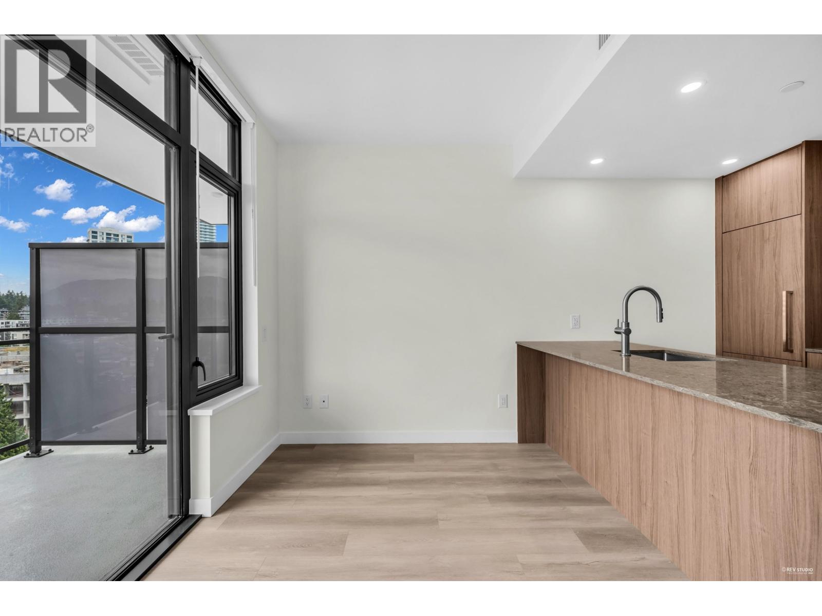 1608 626 Claremont Street, Coquitlam, British Columbia  V3J 0T1 - Photo 12 - R3117176