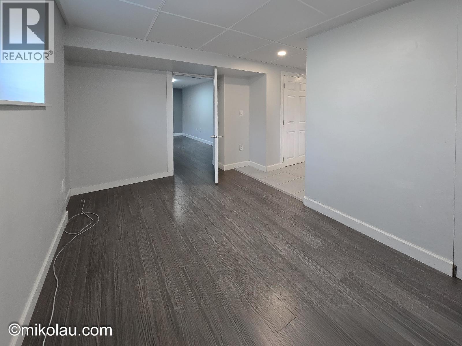 774x Coquitlam Street, Burnaby, British Columbia  V3N 3Z3 - Photo 12 - R3117178