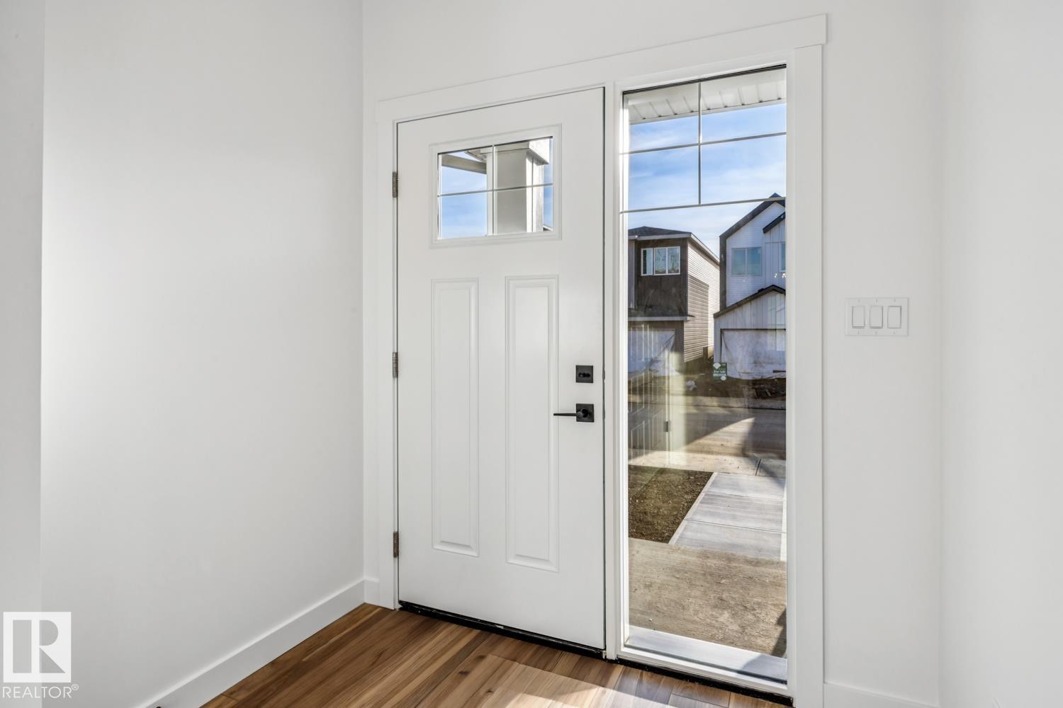 18936 28 Av NW, Edmonton, Alberta  T6M 1M1 - Photo 2 - E4468954