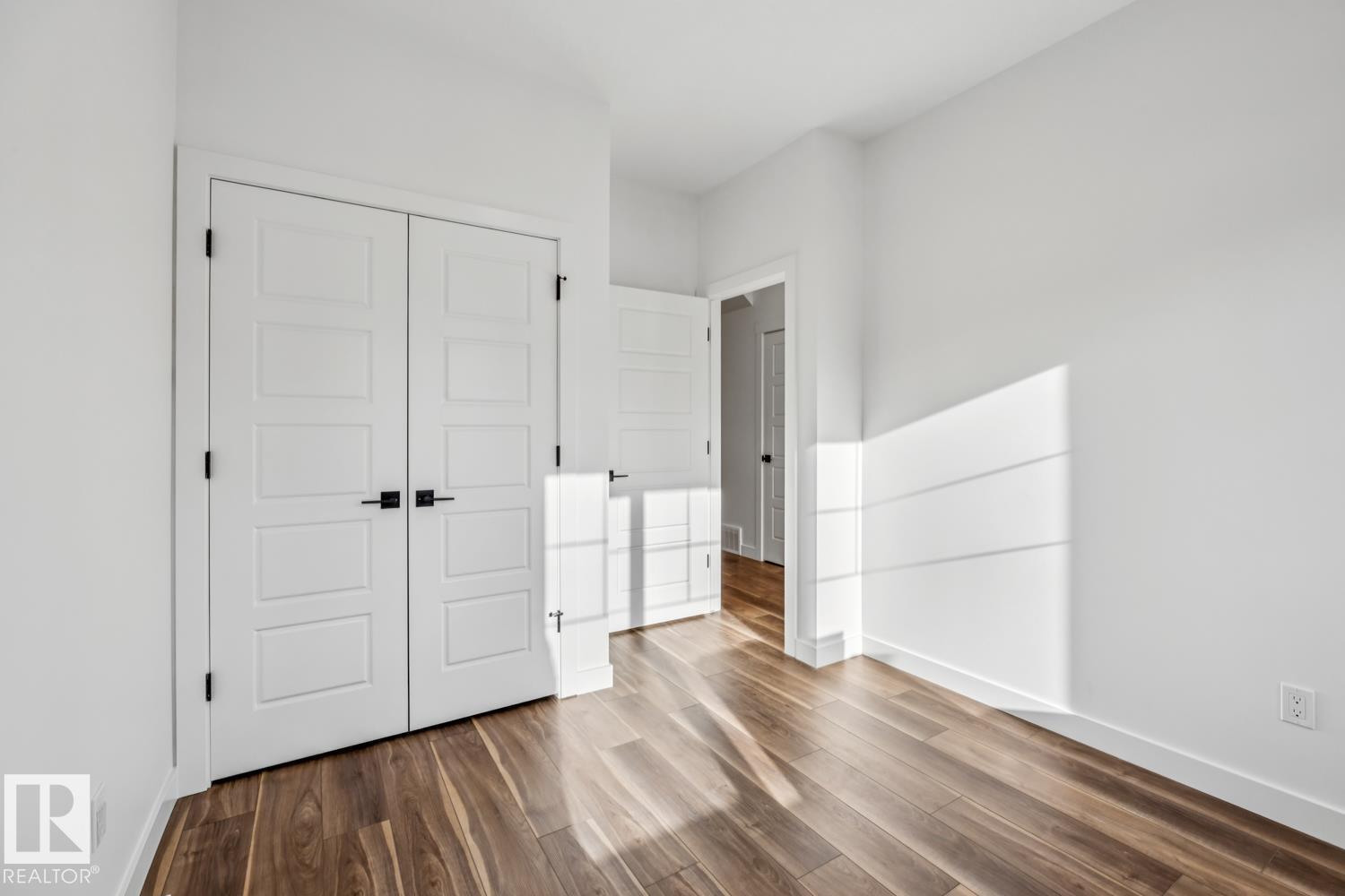 18936 28 Av NW, Edmonton, Alberta  T6M 1M1 - Photo 5 - E4468954