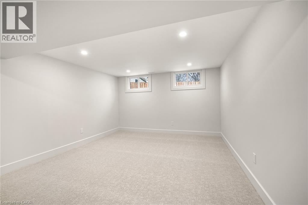 361 Coleridge Place, Waterloo, Ontario  N2L 2V7 - Photo 38 - 40809438