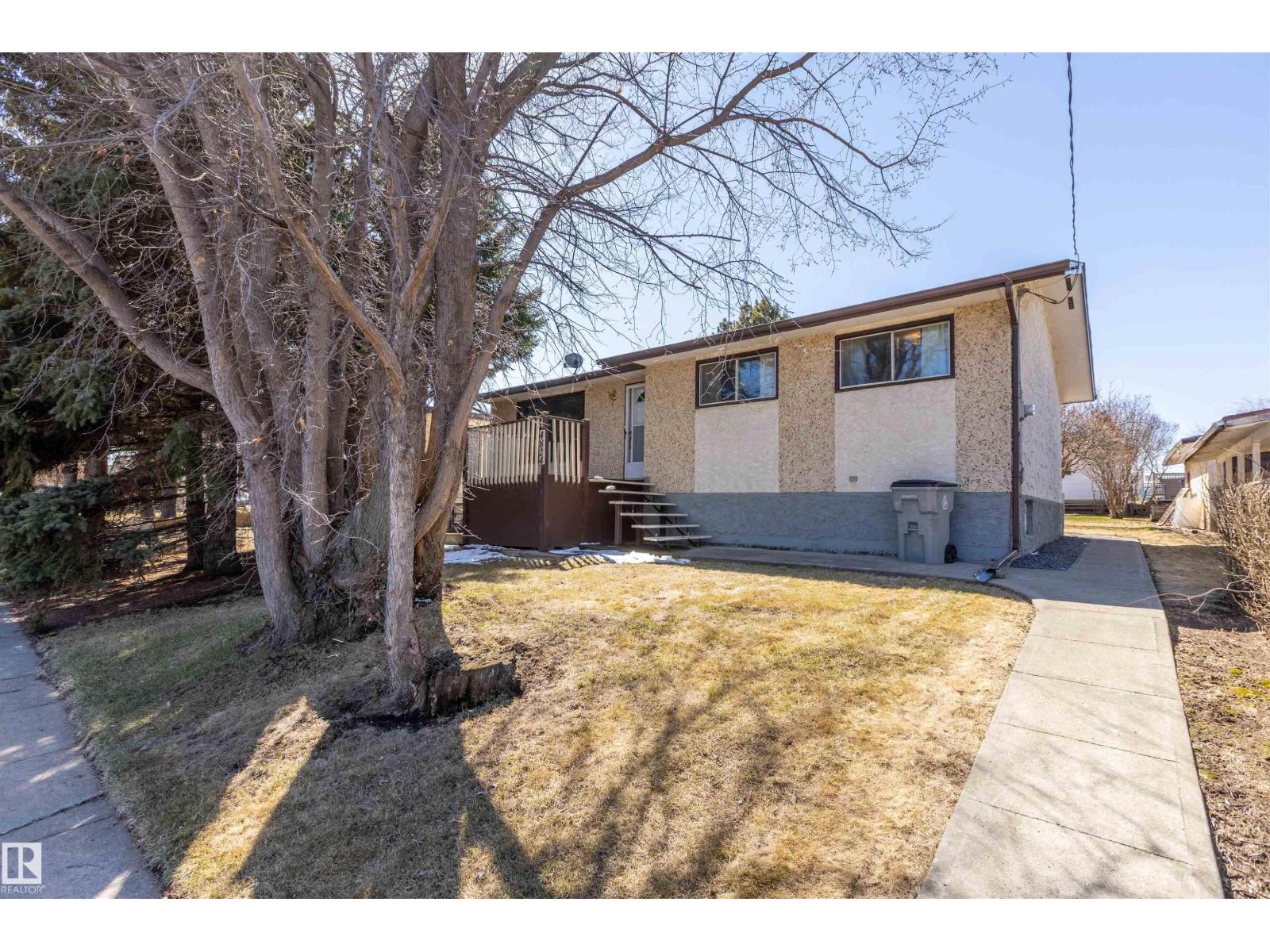 4824 51 ST, Legal, Alberta