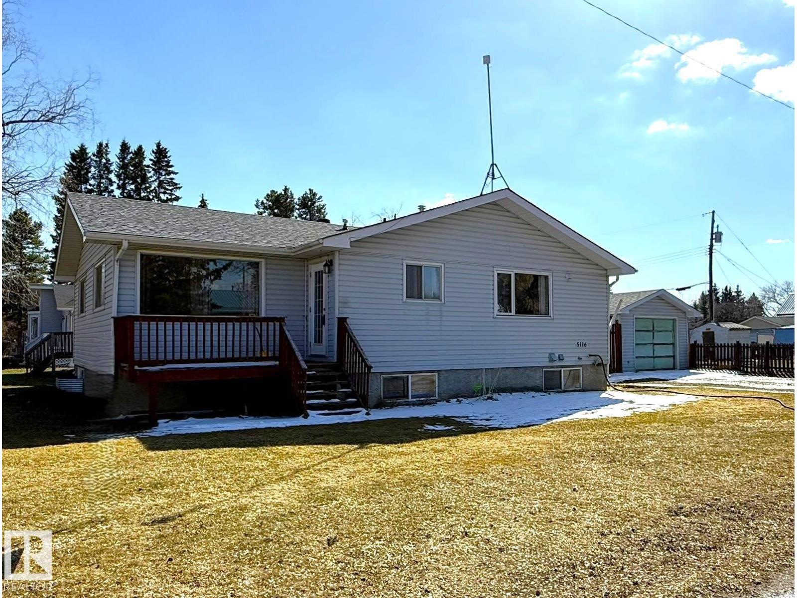 5116 48 ST, Warburg, Alberta