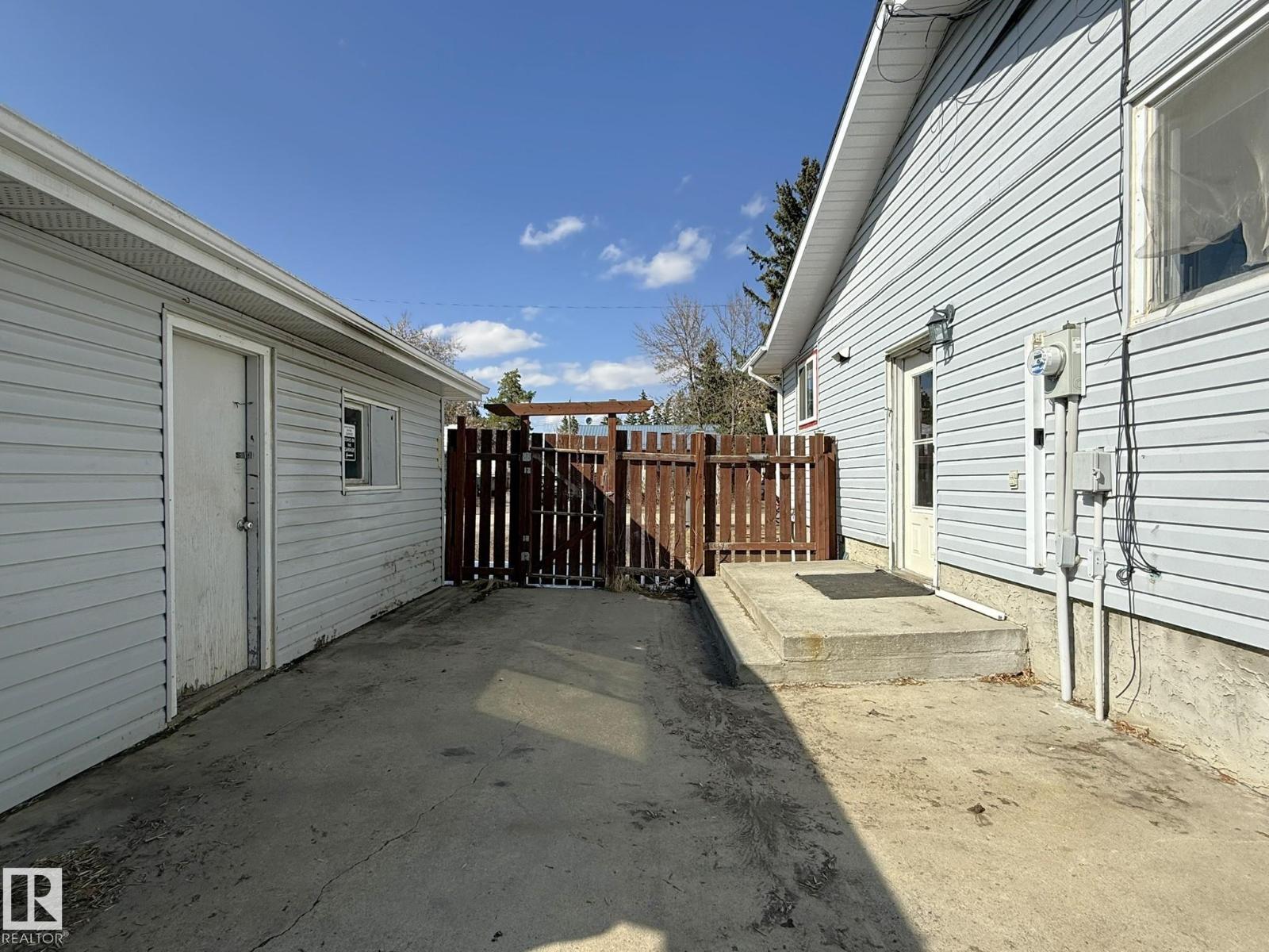 5116 48 St, Warburg, Alberta  T0C 2T0 - Photo 24 - E4484313