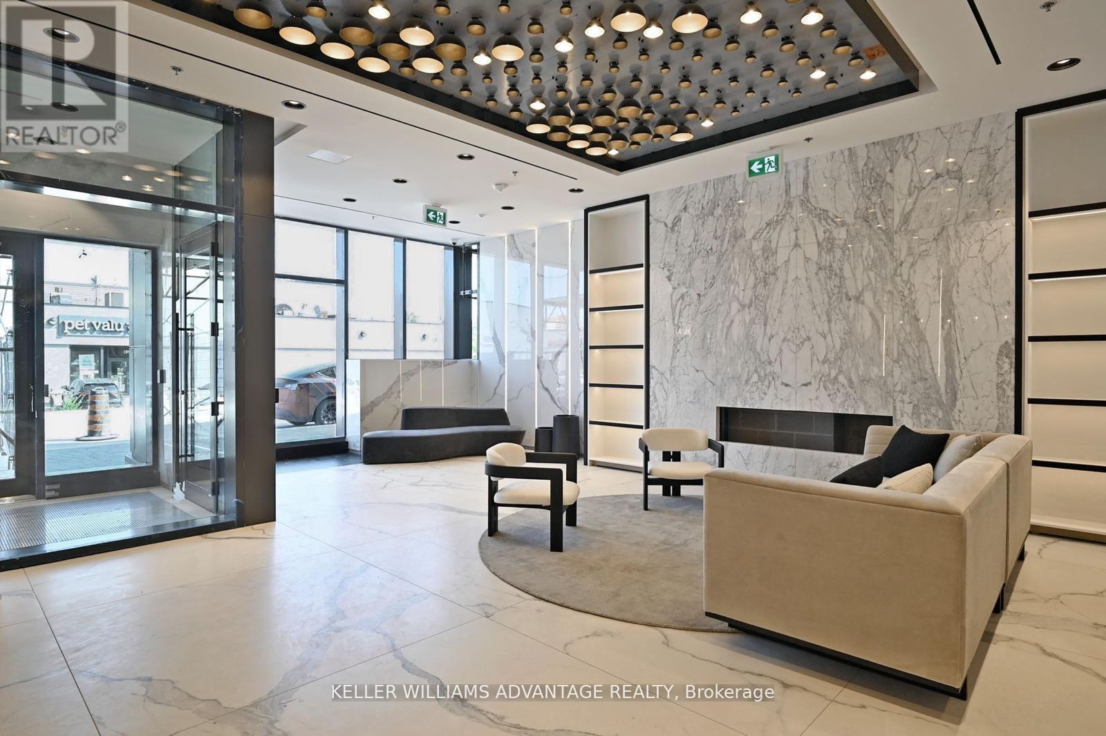 2407 - 10 Graphophone Grove, Toronto, Ontario  M6H 2A6 - Photo 4 - W13037288