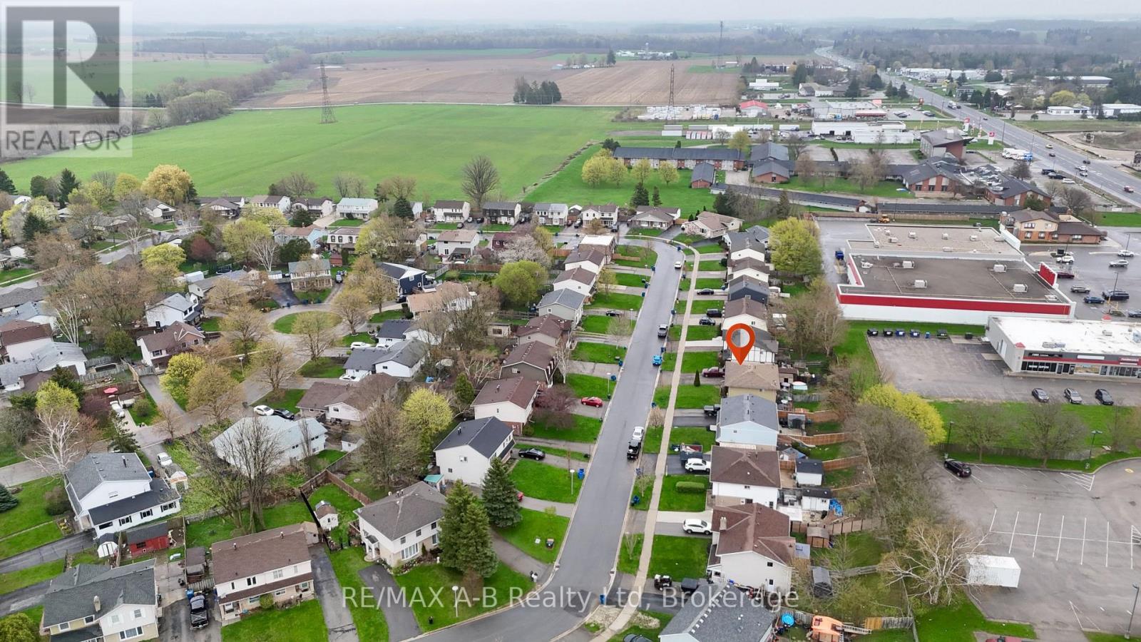 651 Devon Street, Stratford, Ontario  N4Z 1A5 - Photo 46 - X12895614