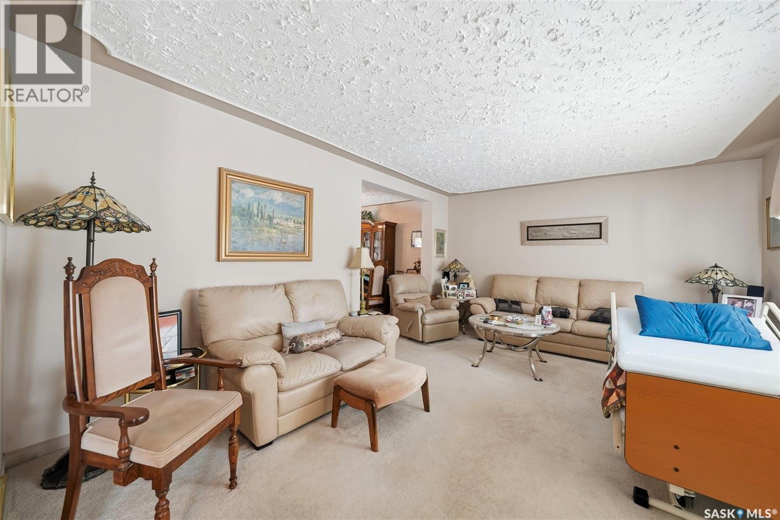 232 Dalhousie Crescent, Saskatoon, Saskatchewan  S7H 3R8 - Photo 2 - SK034243