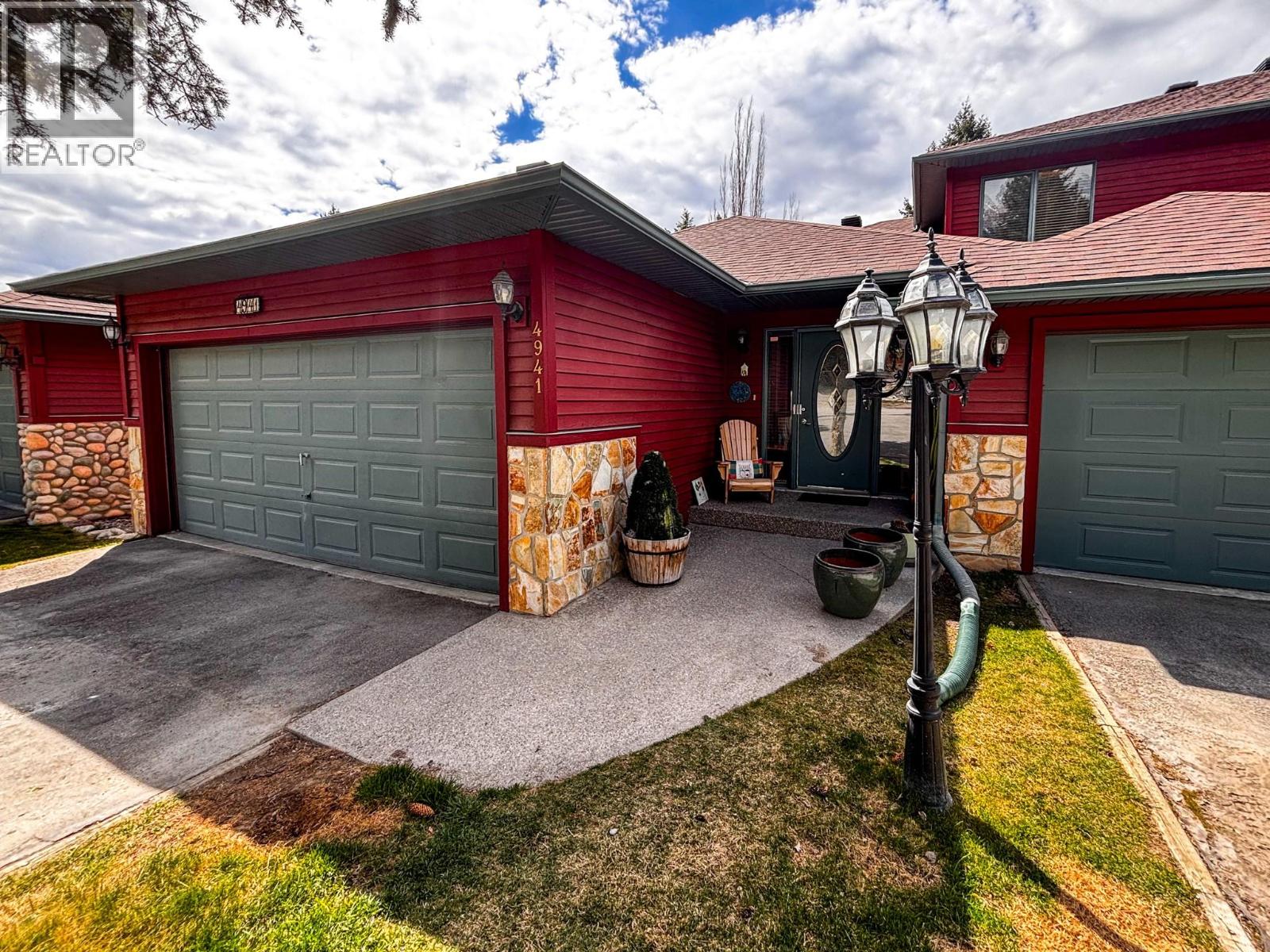 4941 Hot Springs Road Unit# 6, Fairmont Hot Springs, British Columbia  V0B 1L1 - Photo 2 - 10385271