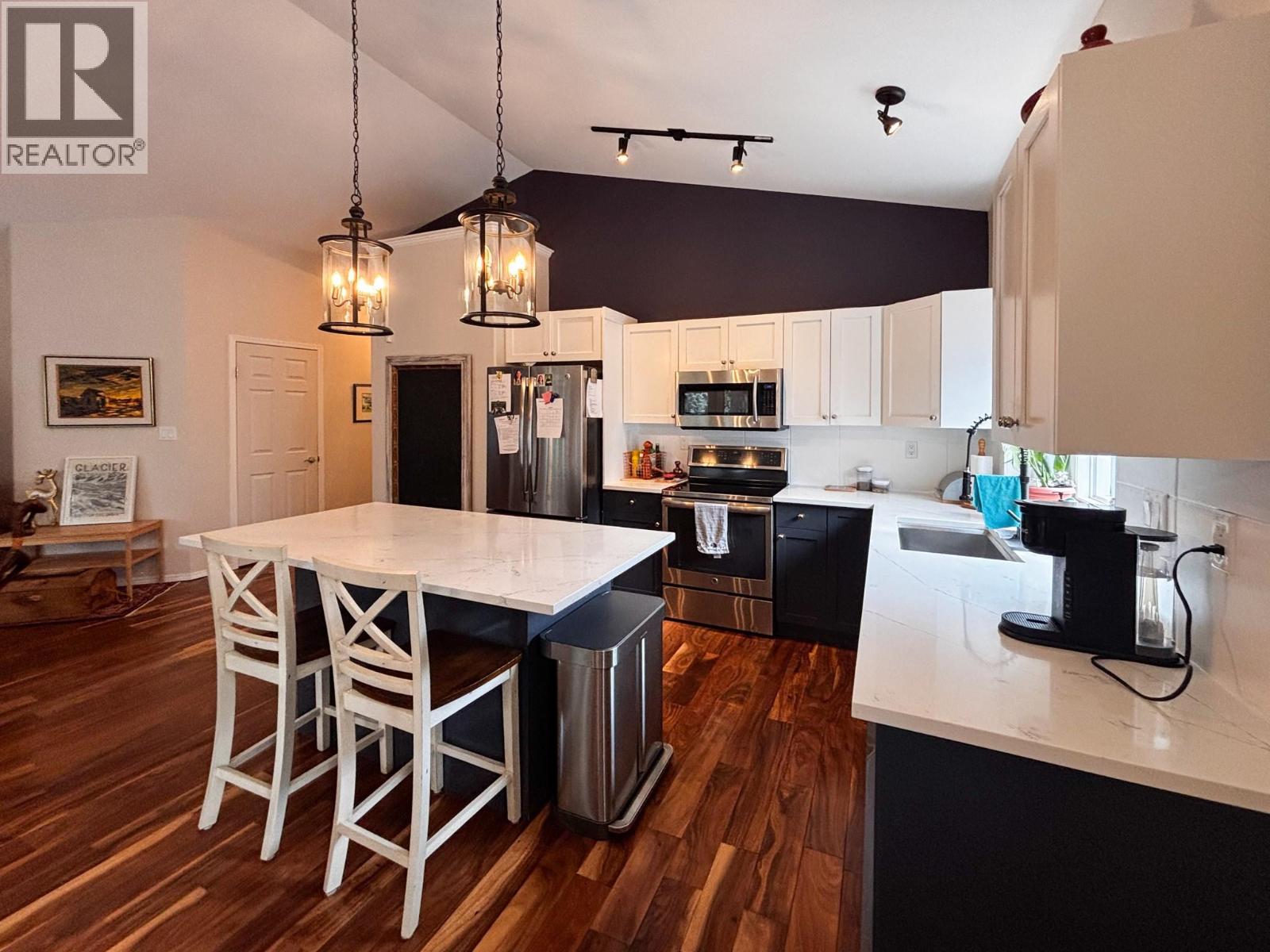 4941 Hot Springs Road Unit# 6, Fairmont Hot Springs, British Columbia  V0B 1L1 - Photo 8 - 10385271