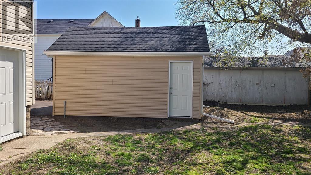 259 Maxwell Street, Sarnia, Ontario  N7T 5C6 - Photo 5 - 26005447