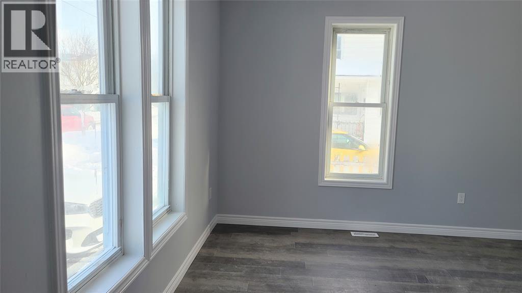 259 Maxwell Street, Sarnia, Ontario  N7T 5C6 - Photo 9 - 26005447