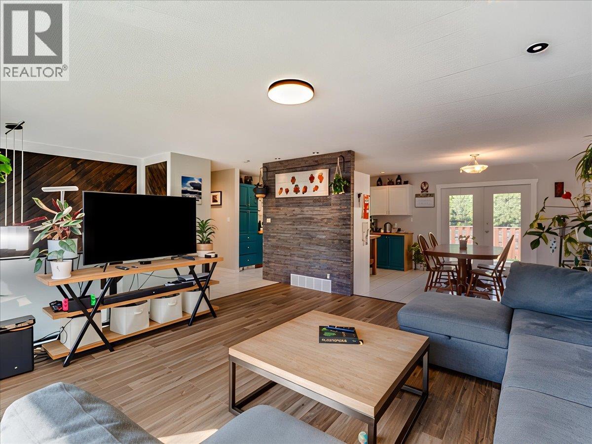 466 Second Avenue, Rivervale, British Columbia  V1R 4V5 - Photo 11 - 10384652