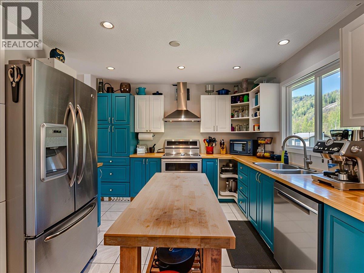 466 Second Avenue, Rivervale, British Columbia  V1R 4V5 - Photo 3 - 10384652