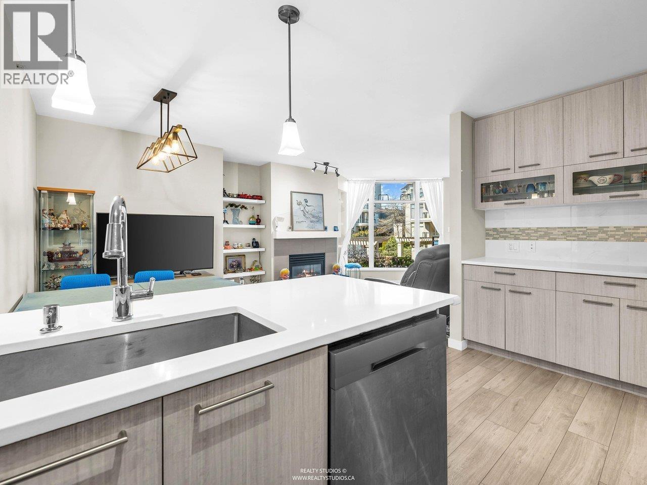 219 8480 Granville Avenue, Richmond, British Columbia  V6Y 4E8 - Photo 15 - R3113658