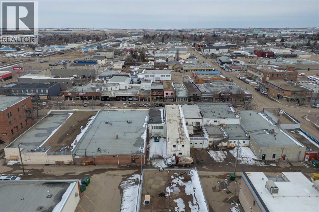 5030 50 Street, Camrose, Alberta  T4V 1R3 - Photo 5 - A2302231