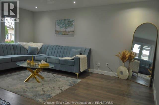 3233 Aurora Drive, Windsor, Ontario  N8R 1Y9 - Photo 4 - 26009226