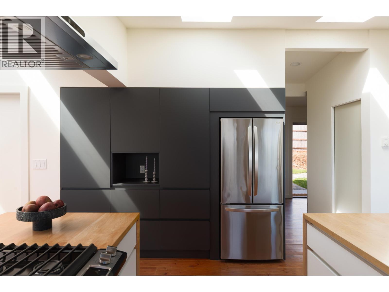 127 Mahan Road, Gibsons, British Columbia  V0N 1V3 - Photo 8 - R3117136