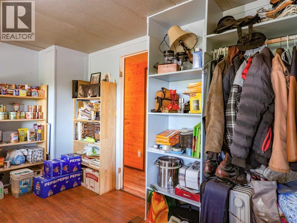 41172 Rr 17-3, Rural Stettler No. 6, Alberta  T0B 1H0 - Photo 32 - A2295027