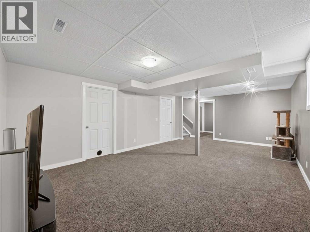 70 Bridlecrest Manor SW, Calgary, Alberta  T2Y 4Y3 - Photo 36 - A2303682