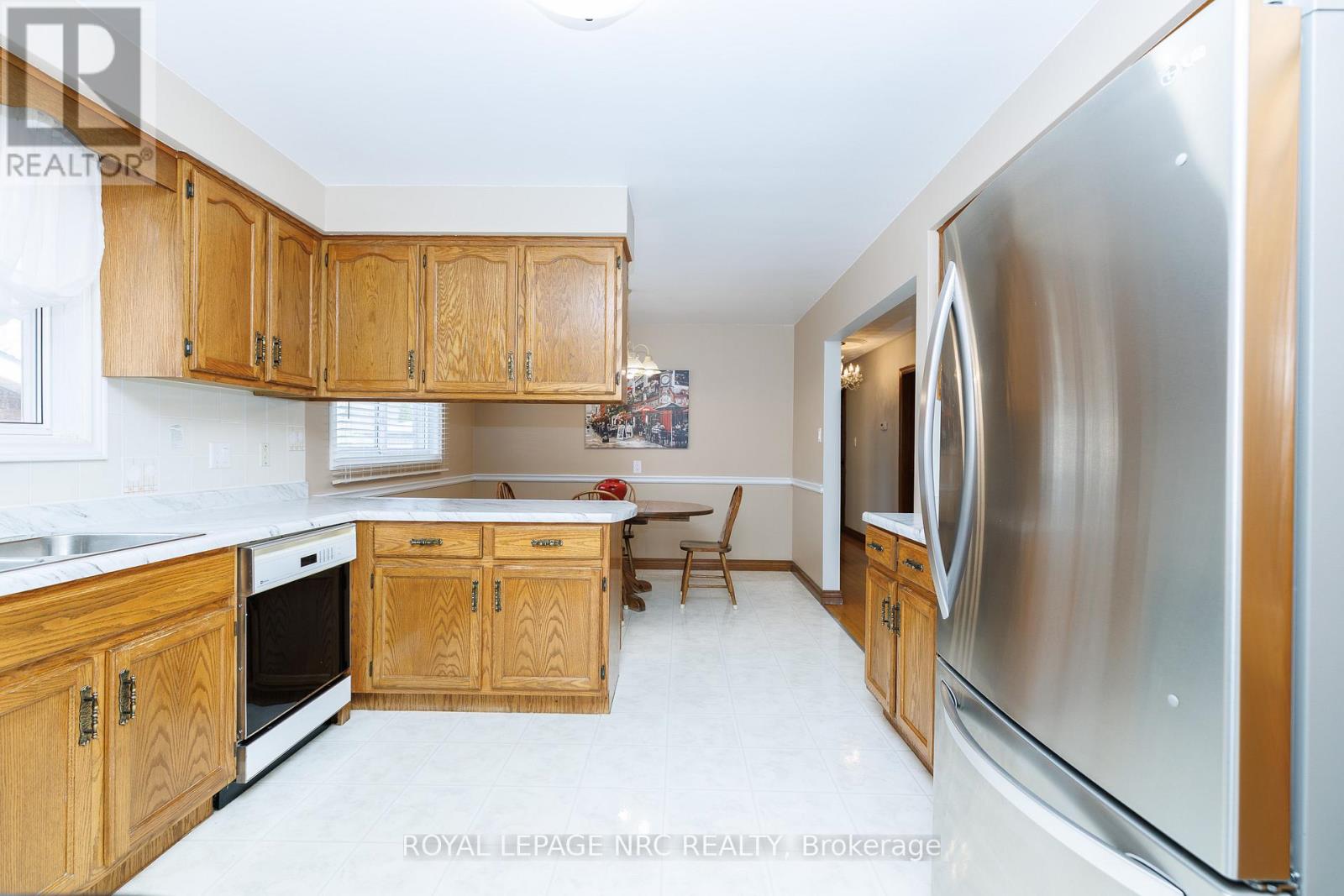 5 Royce Avenue, Hamilton, Ontario  L8G 4C9 - Photo 10 - X13054878