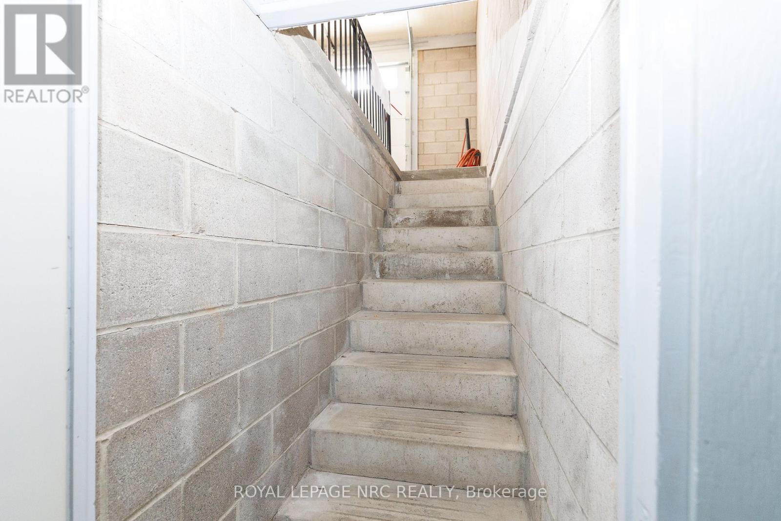 5 Royce Avenue, Hamilton, Ontario  L8G 4C9 - Photo 26 - X13054878