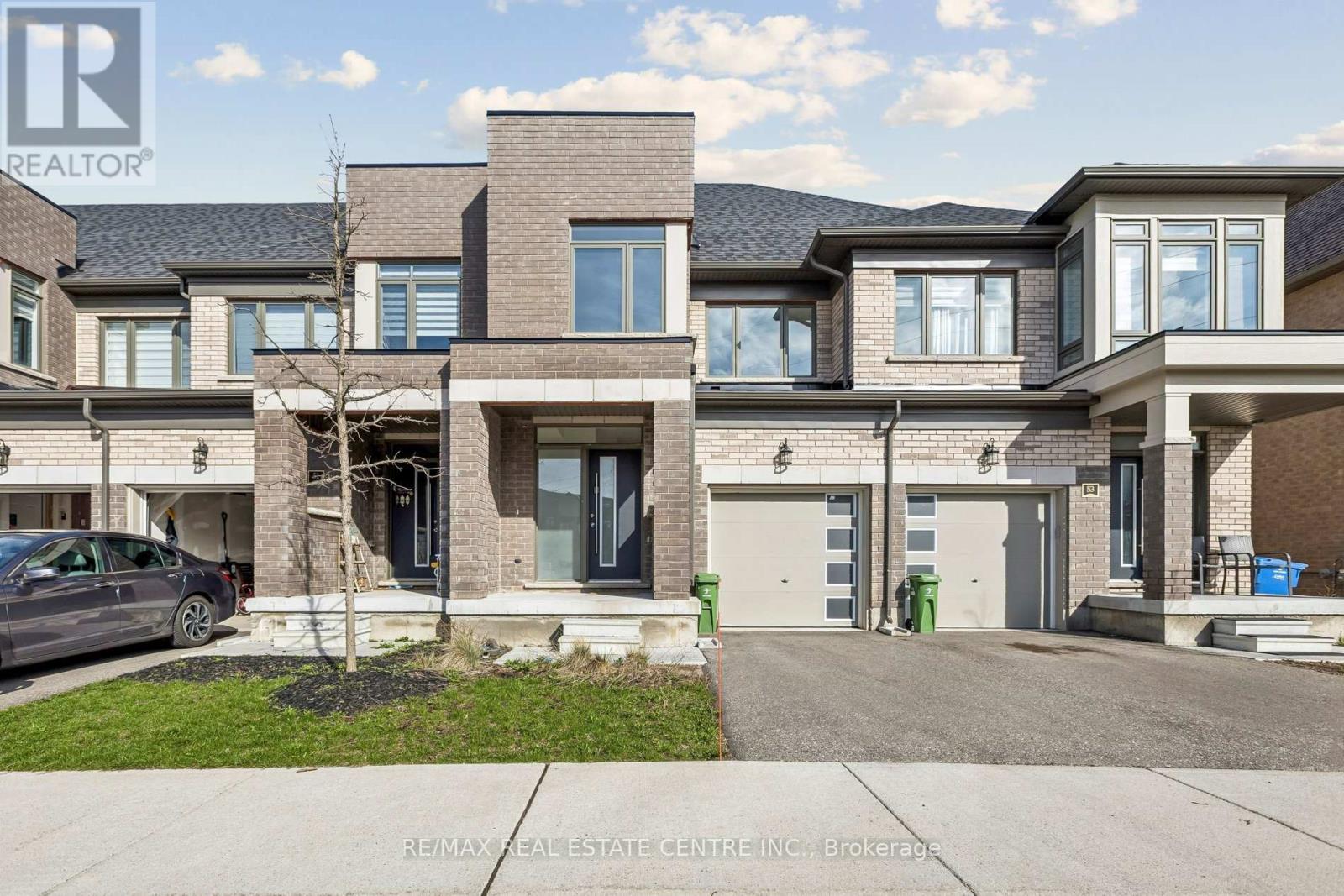 52 - 166 DEERPATH DRIVE, Guelph, Ontario