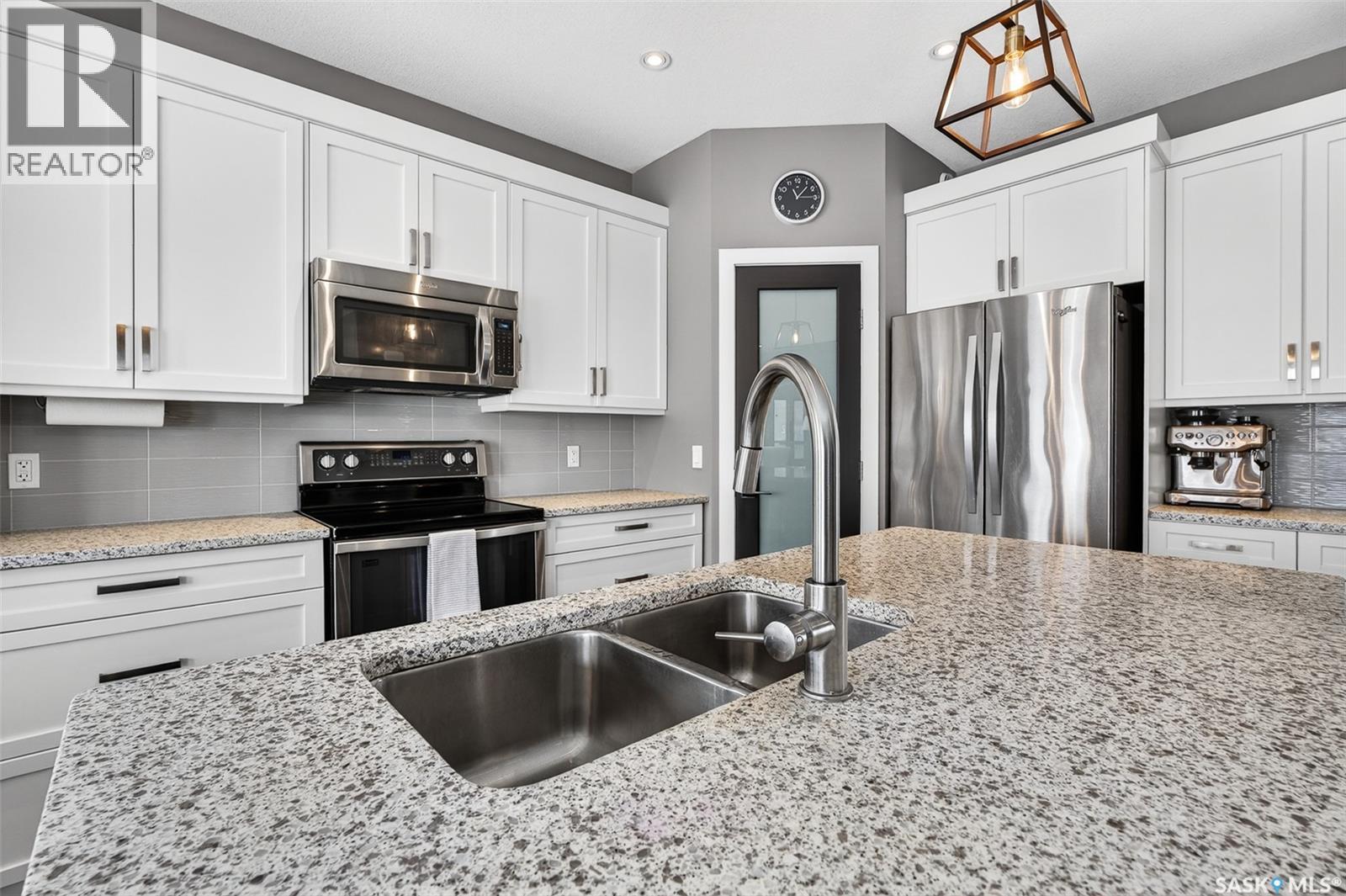 1081 Maplewood Drive, Moose Jaw, Saskatchewan  S6J 0B6 - Photo 40 - SK034179