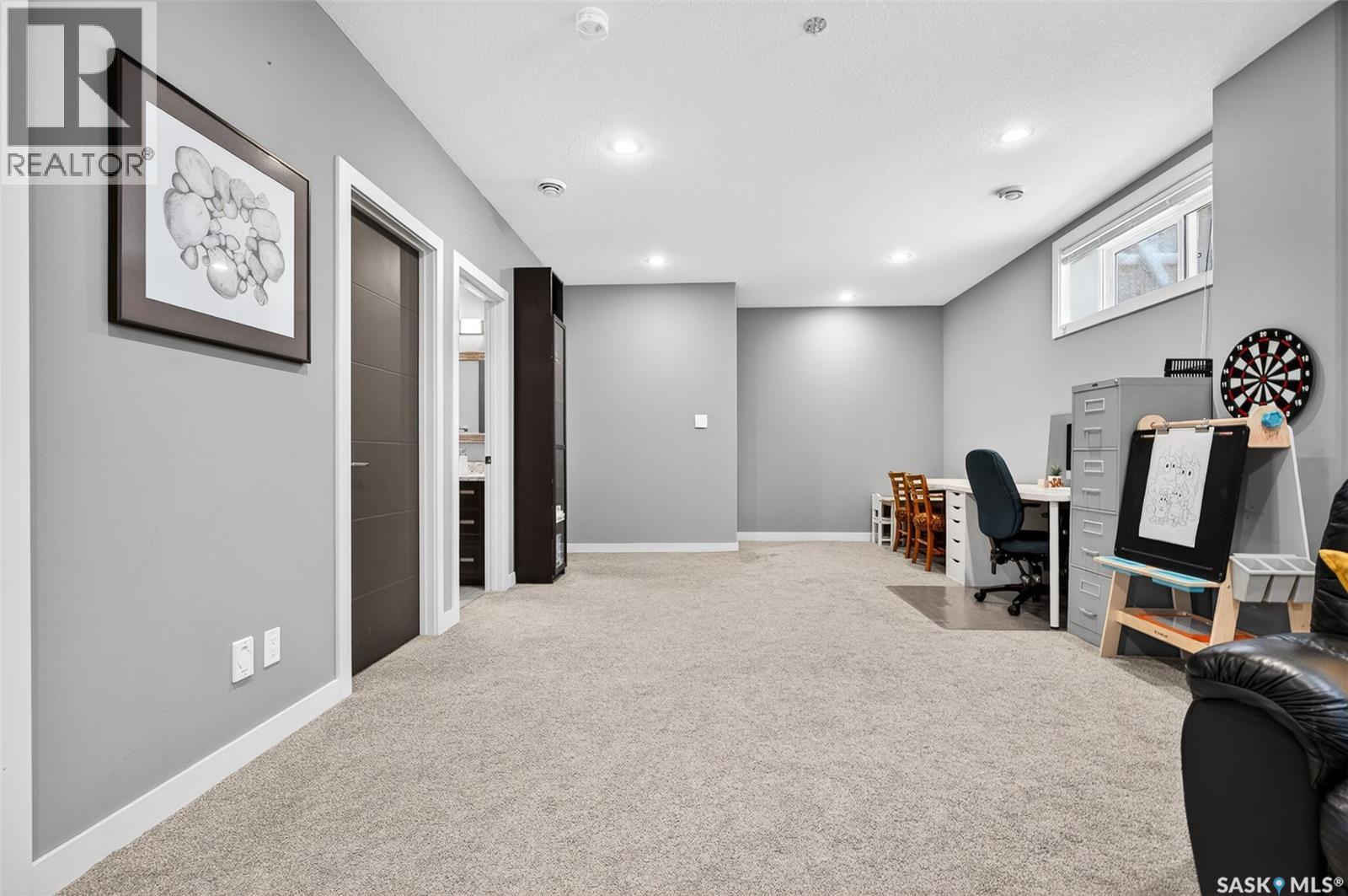 1081 Maplewood Drive, Moose Jaw, Saskatchewan  S6J 0B6 - Photo 64 - SK034179