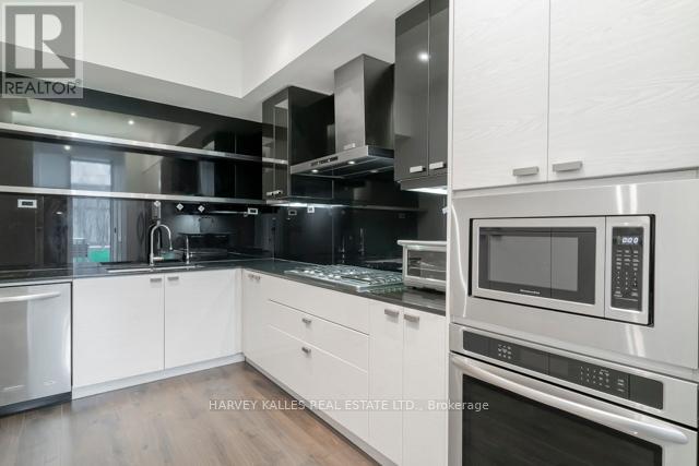 Th12 - 121 Mcmahon Drive, Toronto, Ontario  M2K 0C2 - Photo 11 - C13055134