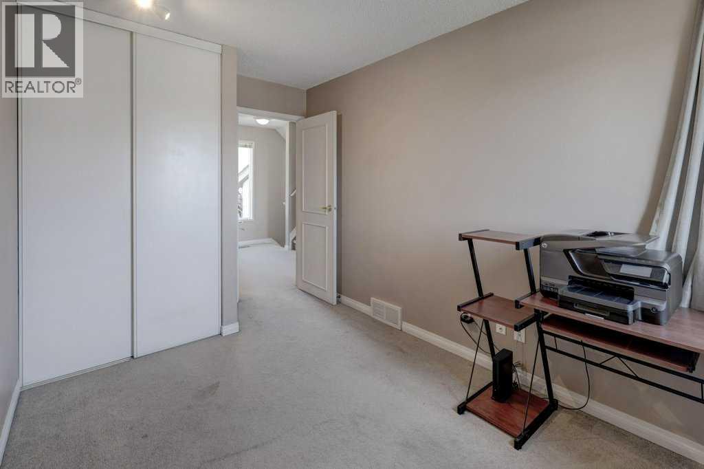 3, 101 Grier Terrace NE, Calgary, Alberta  T2K 5Y6 - Photo 17 - A2303702