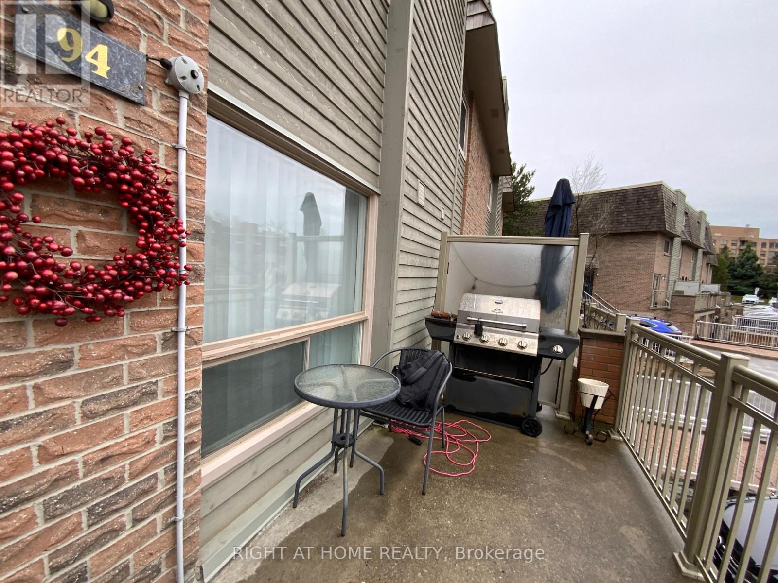 94 Dutch Myrtle Way, Toronto, Ontario  M3B 3K8 - Photo 36 - C12828602