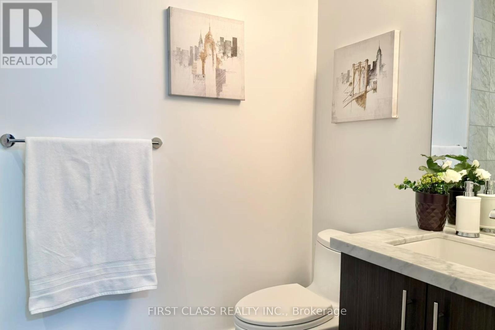 402 - 39 Queens Quay E, Toronto, Ontario  M5E 0A5 - Photo 11 - C13055922