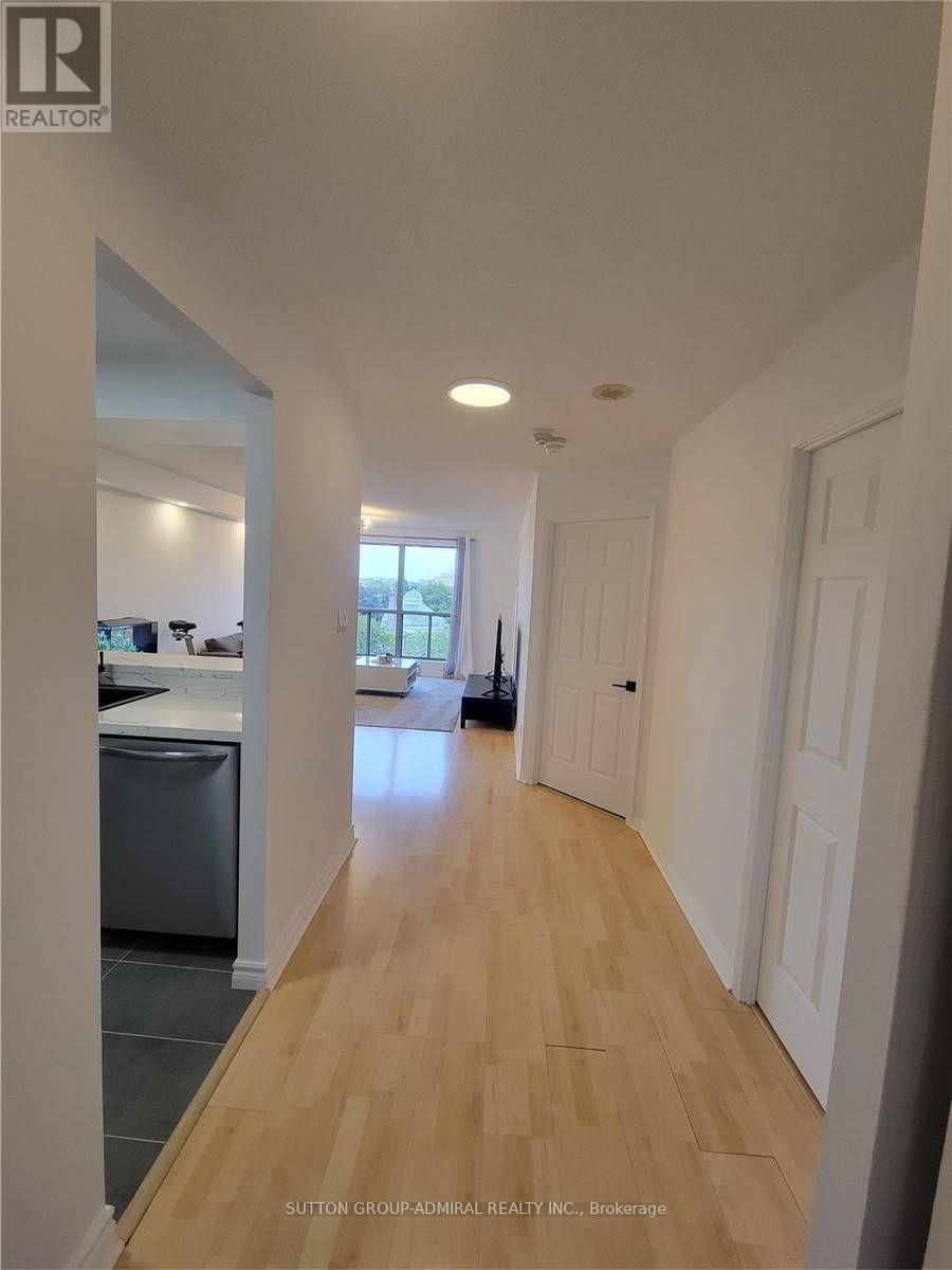 704 - 298 Jarvis Street, Toronto, Ontario  M5B 2M4 - Photo 2 - C13055932