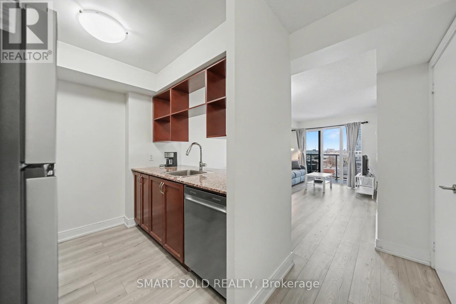 822 - 135 Village Green Square, Toronto (Agincourt South-Malvern West), Ontario  M1S 0G4 - Photo 6 - E13055918