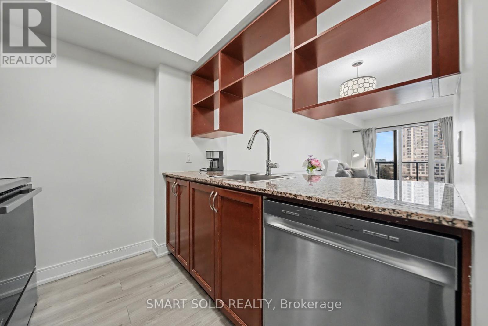 822 - 135 Village Green Square, Toronto (Agincourt South-Malvern West), Ontario  M1S 0G4 - Photo 9 - E13055918