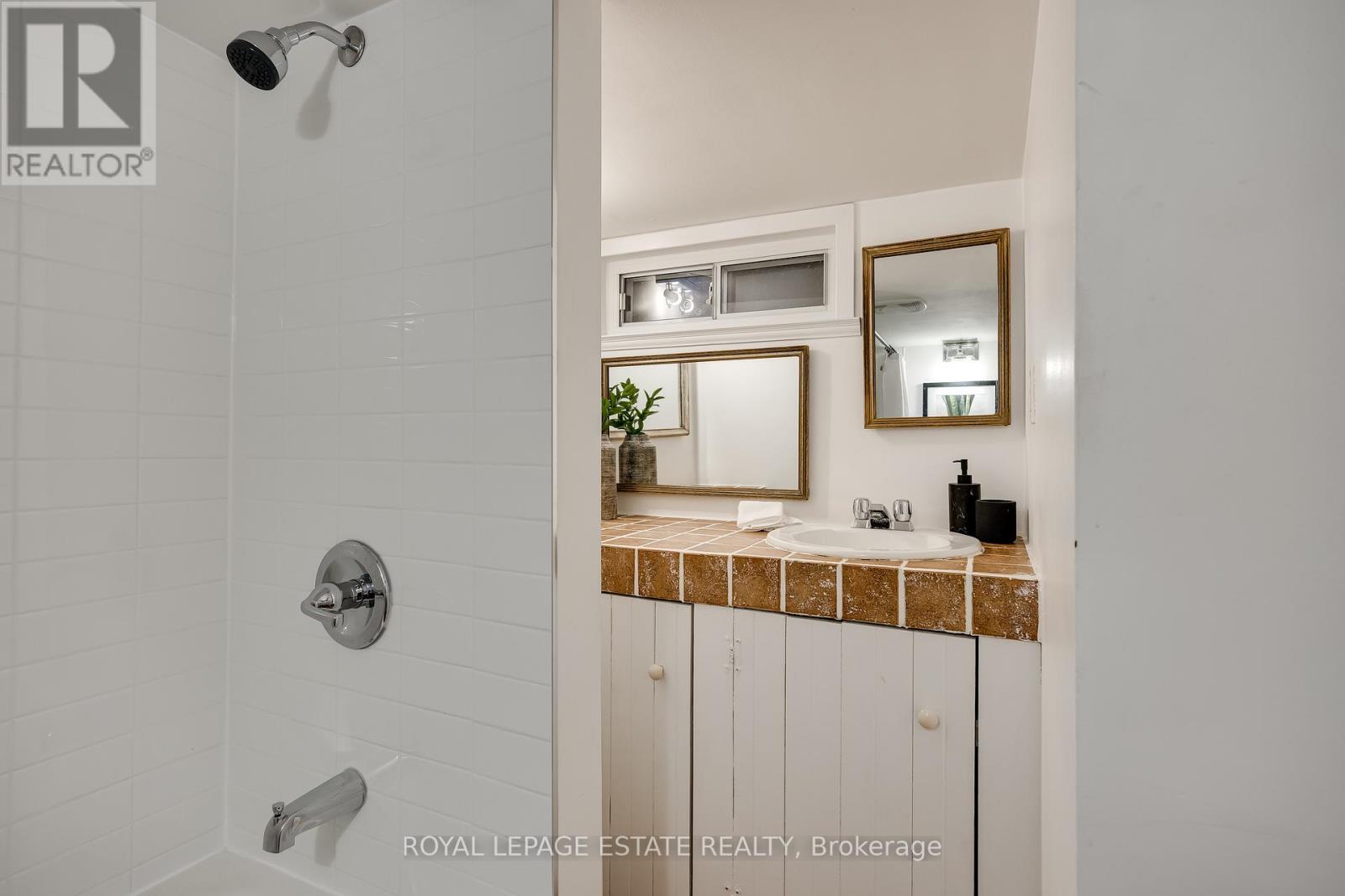 516 Eastern Avenue, Toronto, Ontario  M4M 1C7 - Photo 25 - E13055924